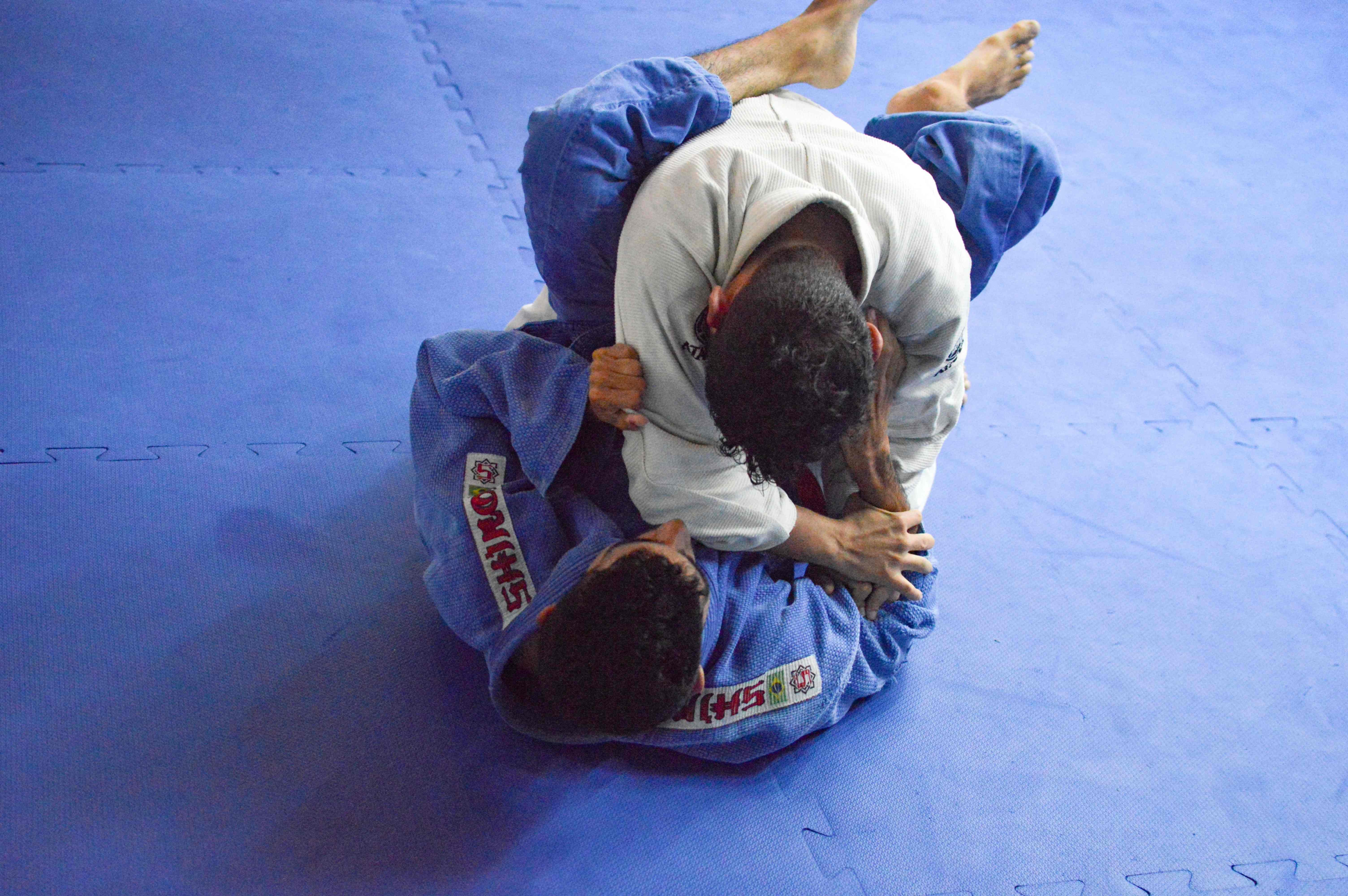 Treino adulto de Jiu-Jitsu